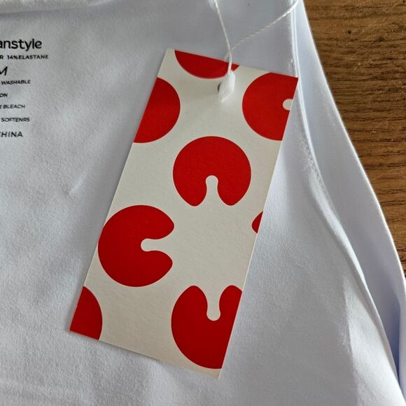 Cyanstyle White One-Piece Bodysuit – Women's Medium – Stretchy Yoga Unitard NWT - Picture 6 of 7